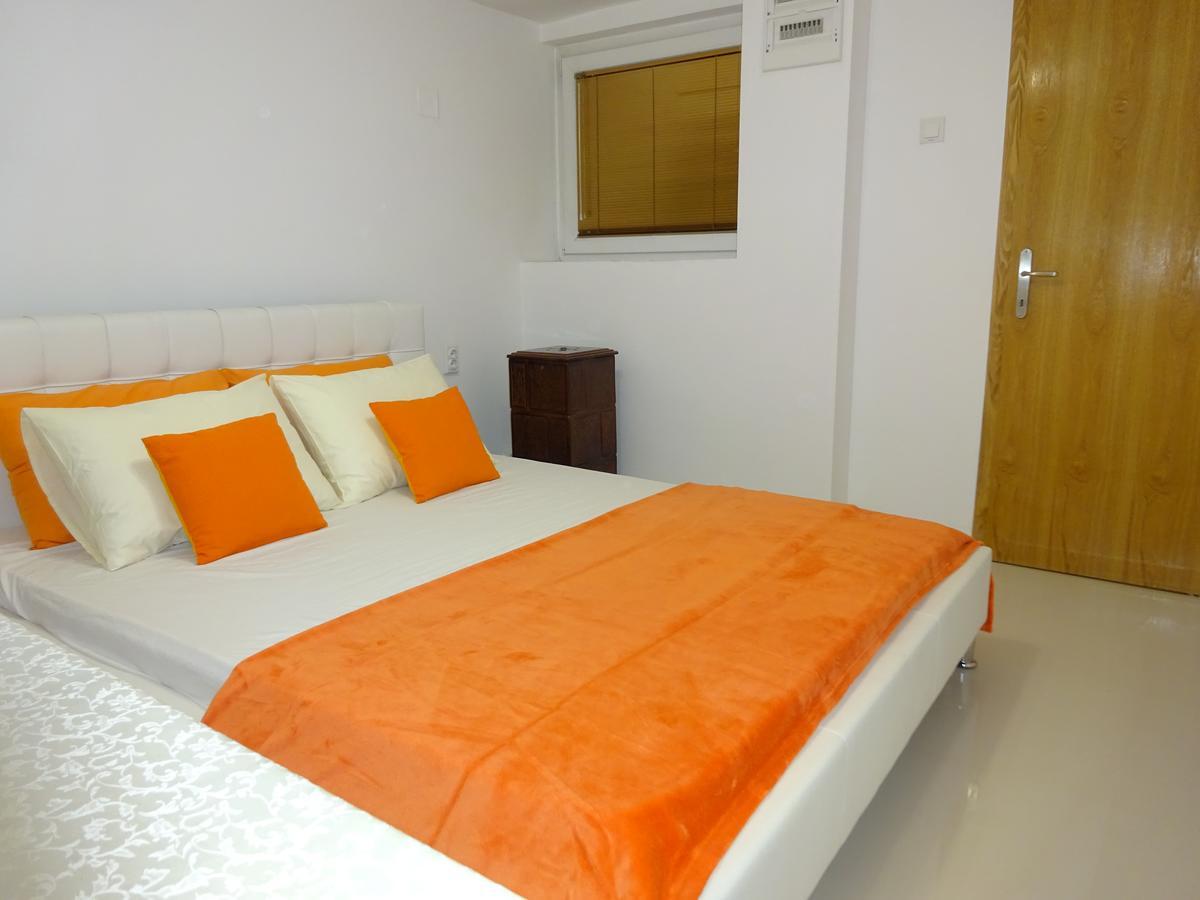 Jasmin White Apartment Скопье Экстерьер фото